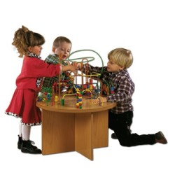 Table «Looping» 67 x 85 x 40 cm